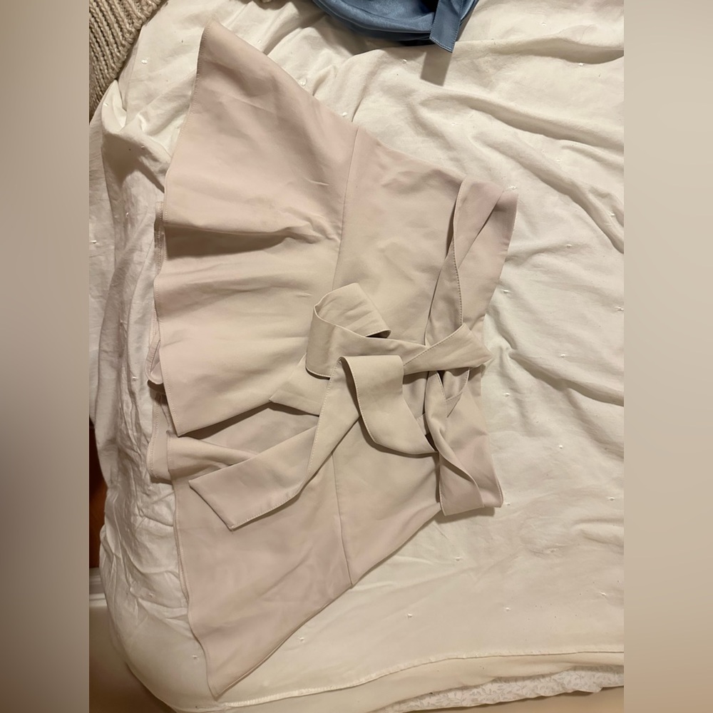 famous zara skort in beige